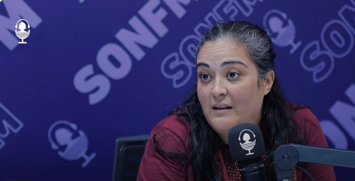 القنص ليس حلاً… أسماء السعدي تدعو إلى بدائل إنسانية لمعالجة ظاهرة الكلاب السائبة